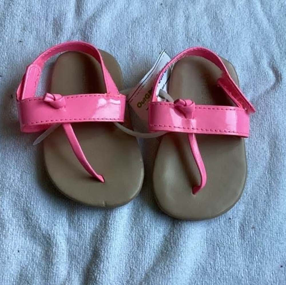 🩶3/$20 5/$30 7/$40🩶Girls Sz 3 Sandals